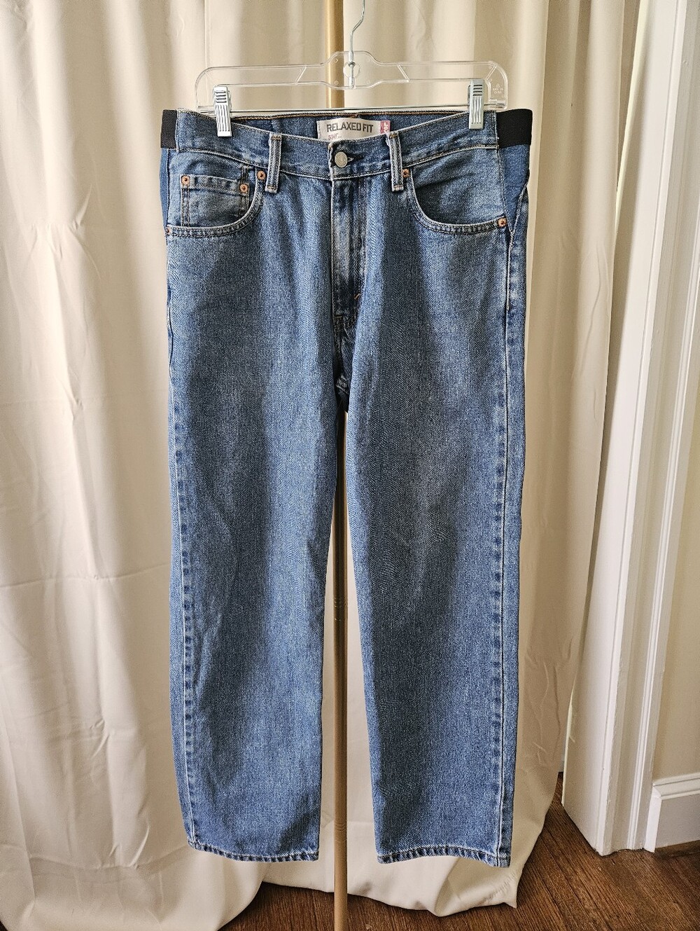 Levi's 550 Relaxed Fit Expandable Waist Jeans – 30x30 - Picture 2 of 6